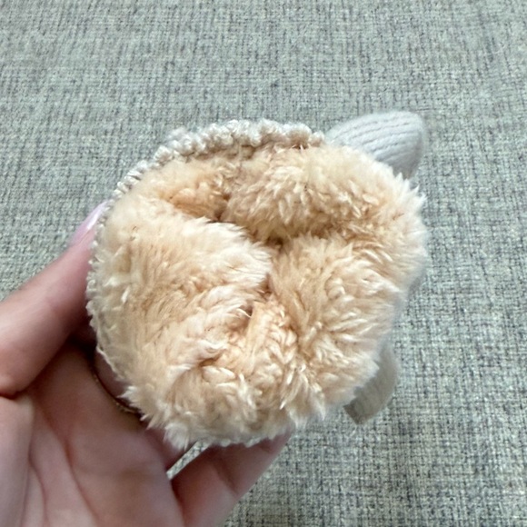 GLOVES - Picture 2 of 2